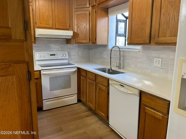 2002 FIRST Street, Neptune Beach, FL 32266