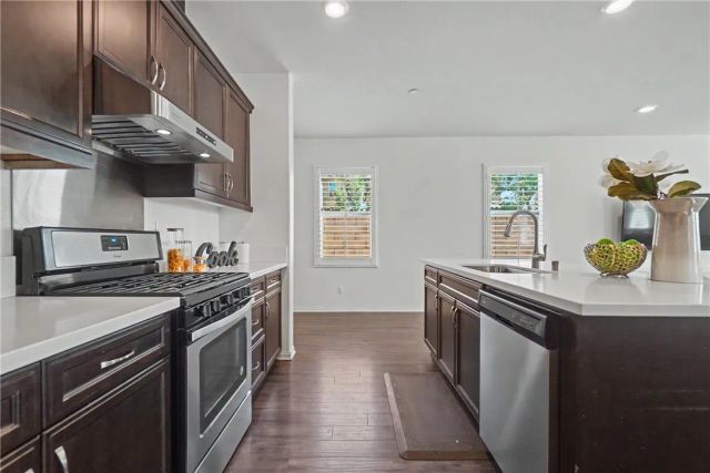 821 Parisa, Upland, CA 91786
