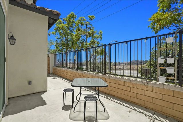 821 Parisa, Upland, CA 91786