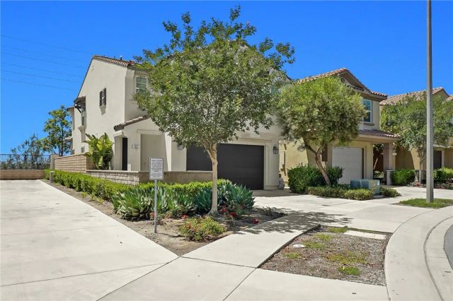 821 Parisa, Upland, CA 91786