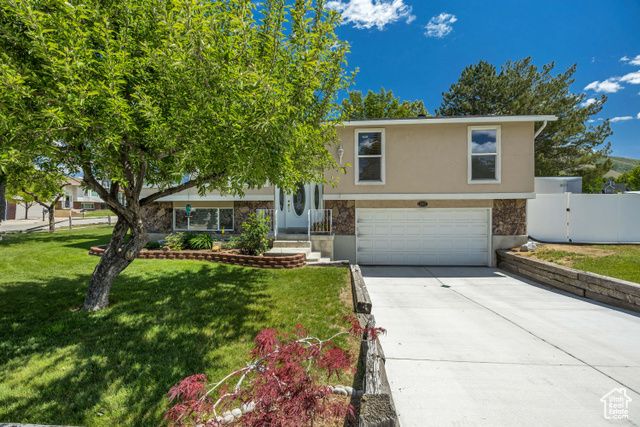 11915 S OAKRIDGE RD, Sandy, UT 84094