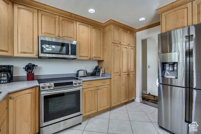 11915 S OAKRIDGE RD, Sandy, UT 84094