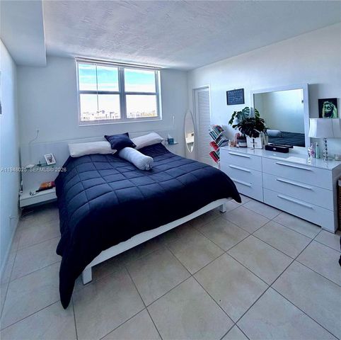 3000 S Ocean Dr 904, Hollywood, FL 33019
