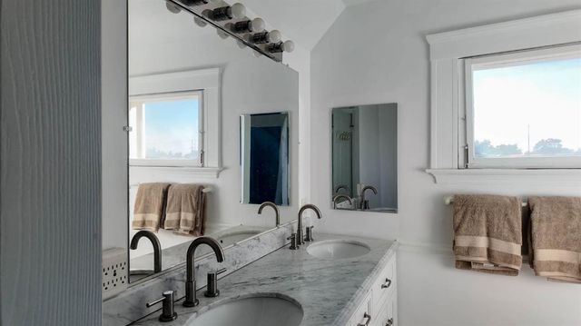 636 Joaquin St, Lodi, CA 95240