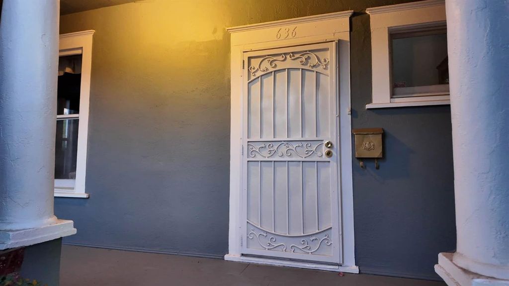 636 Joaquin St, Lodi, CA 95240