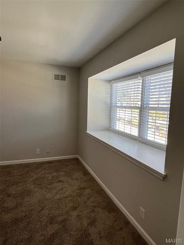 506 Broadmoor Drive, Chesterfield, MO 63017