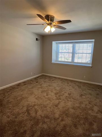 506 Broadmoor Drive, Chesterfield, MO 63017