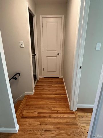 506 Broadmoor Drive, Chesterfield, MO 63017