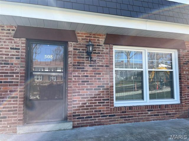 506 Broadmoor Drive, Chesterfield, MO 63017