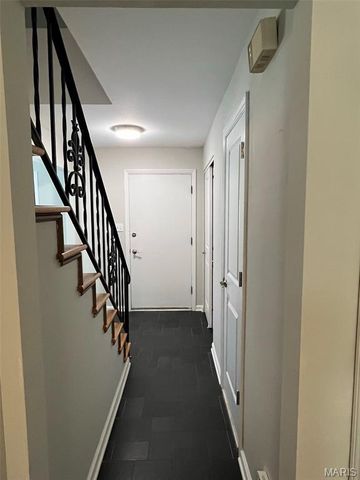 506 Broadmoor Drive, Chesterfield, MO 63017