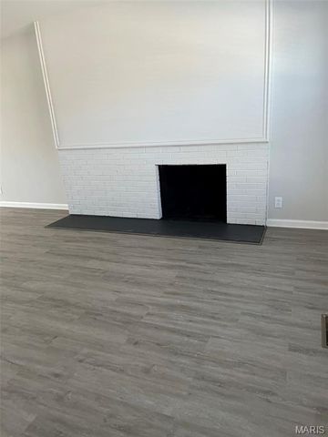 506 Broadmoor Drive, Chesterfield, MO 63017