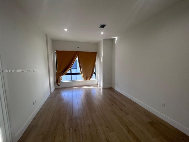 4454 NW 80th Ave, Doral, FL 33166