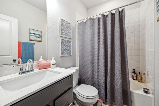 6913 New York Street, Houston, TX 77021