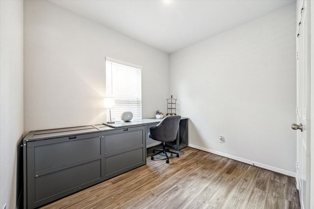 6913 New York Street, Houston, TX 77021