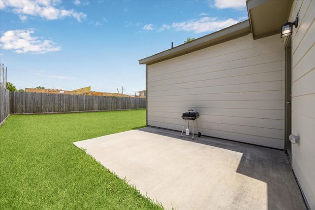 6913 New York Street, Houston, TX 77021