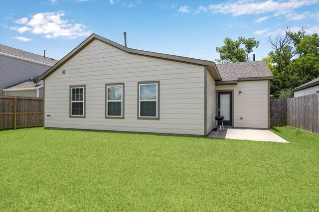 6913 New York Street, Houston, TX 77021