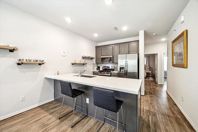 6913 New York Street, Houston, TX 77021