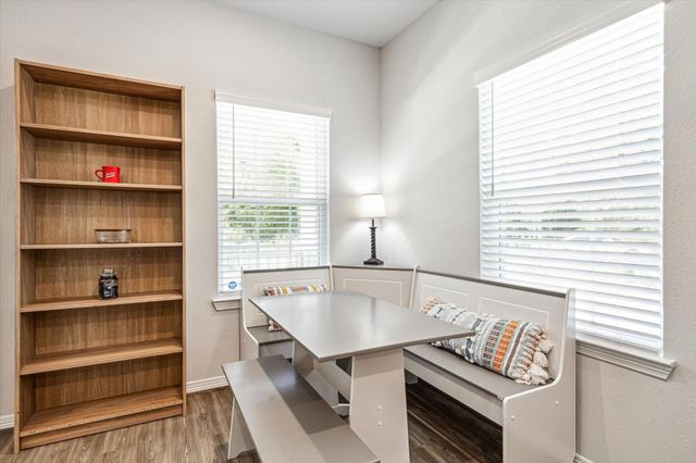 6913 New York Street, Houston, TX 77021