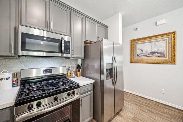 6913 New York Street, Houston, TX 77021