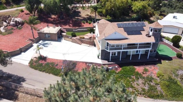 205 HIGHLINE TRAIL, El Cajon, CA 92021