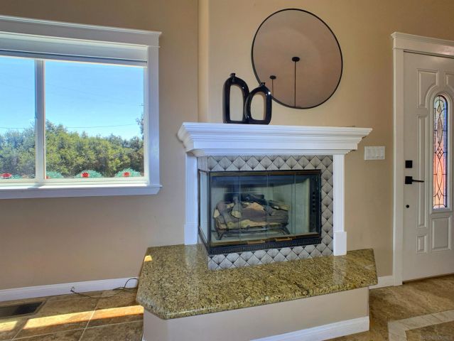 205 HIGHLINE TRAIL, El Cajon, CA 92021