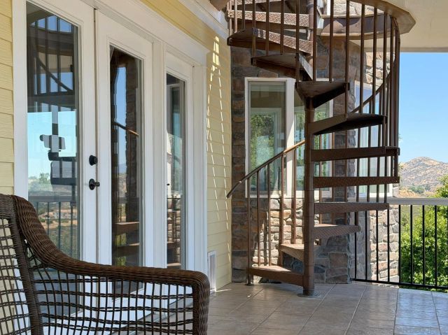 205 HIGHLINE TRAIL, El Cajon, CA 92021