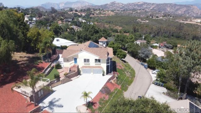 205 HIGHLINE TRAIL, El Cajon, CA 92021