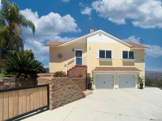 205 HIGHLINE TRAIL, El Cajon, CA 92021