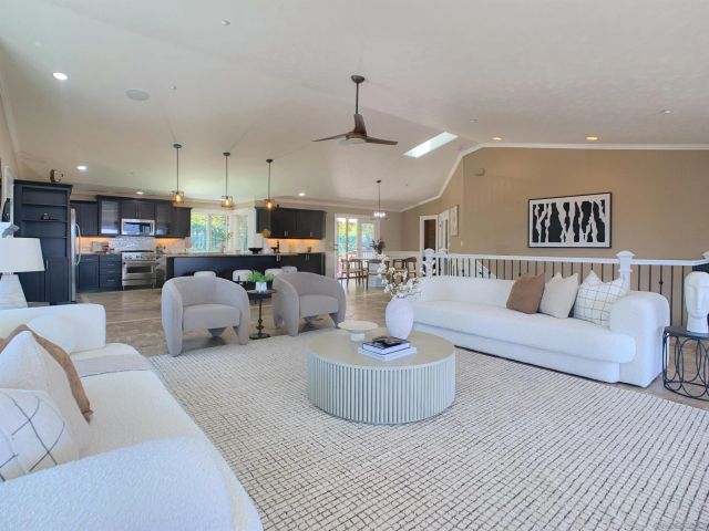 205 HIGHLINE TRAIL, El Cajon, CA 92021