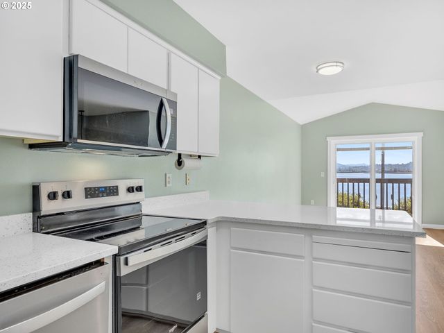 1362 OLNEY Ave, Astoria, OR 97103