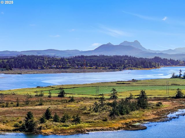 1362 OLNEY Ave, Astoria, OR 97103