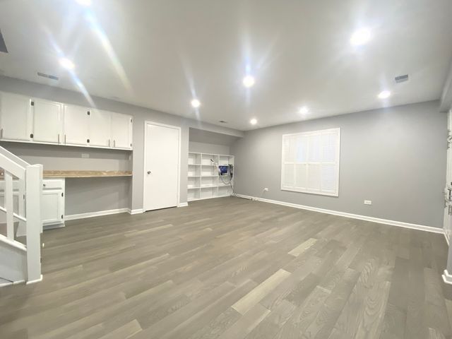 4956 S Campbell Avenue, Chicago, IL 60632