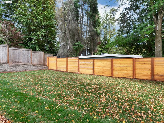 7224 Sw 3RD Ave, Portland, OR 97219