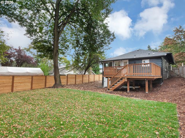 7224 Sw 3RD Ave, Portland, OR 97219