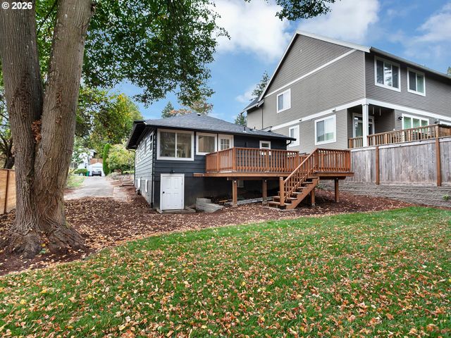 7224 Sw 3RD Ave, Portland, OR 97219