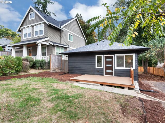 7224 Sw 3RD Ave, Portland, OR 97219