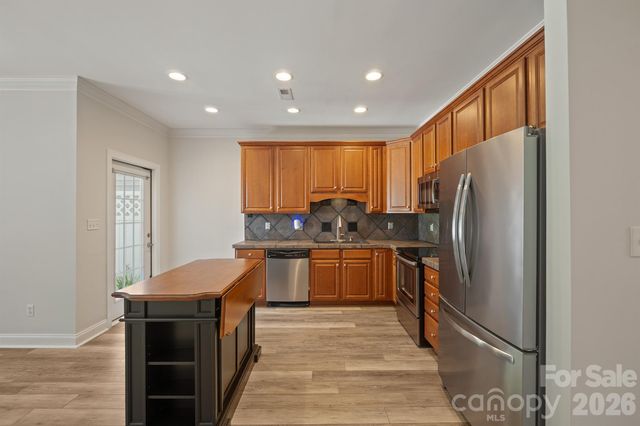 106 Sherman Oaks Lane, Mooresville, NC 28115