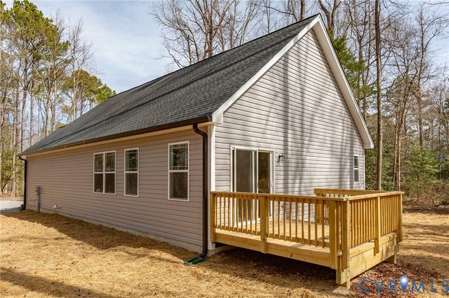 813 Elkin St, Colonial Beach, VA 22443