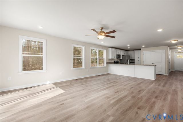 813 Elkin St, Colonial Beach, VA 22443