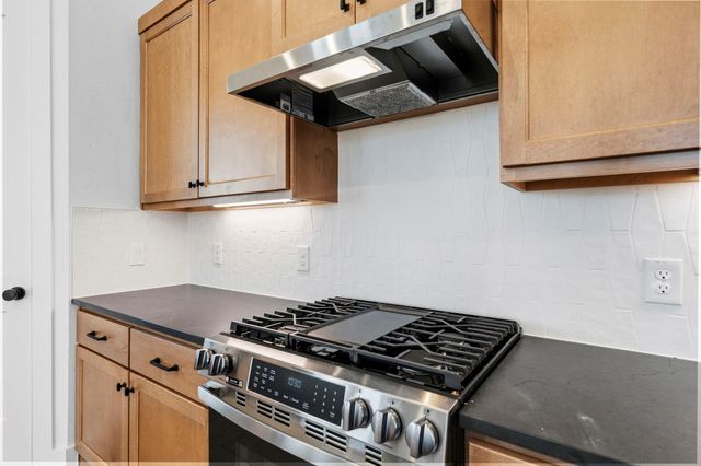 28831 Crockett Gardens Drive, New Caney, TX 77357