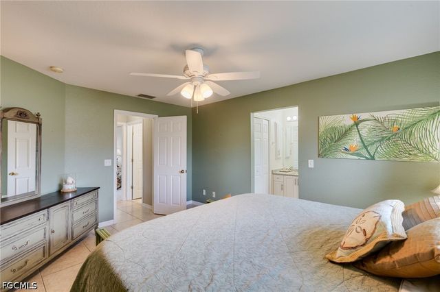 4528 SW 7th PL, Cape Coral, FL 33914