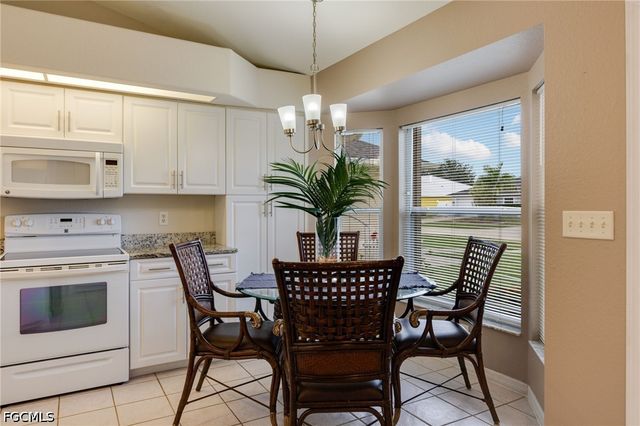 4528 SW 7th PL, Cape Coral, FL 33914