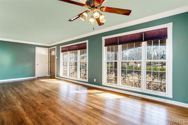 513 Scottsdale Road, Kirkwood, MO 63122