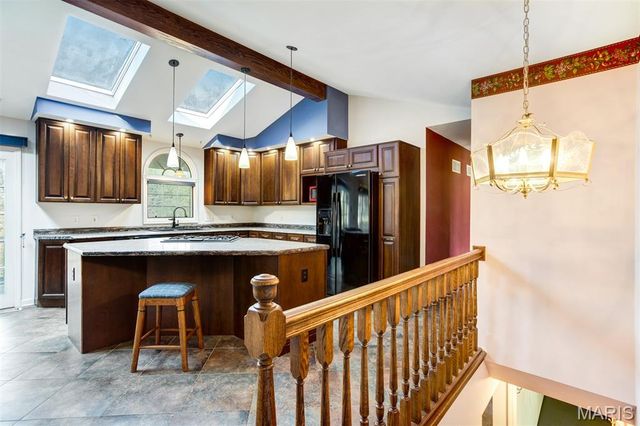 513 Scottsdale Road, Kirkwood, MO 63122