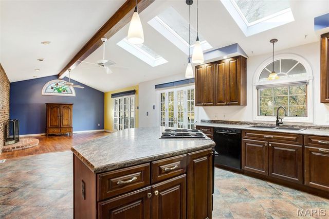 513 Scottsdale Road, Kirkwood, MO 63122