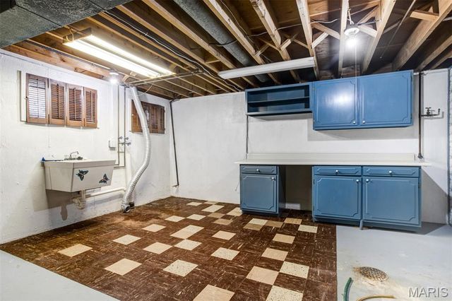 513 Scottsdale Road, Kirkwood, MO 63122