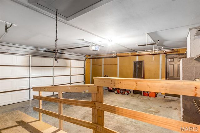 513 Scottsdale Road, Kirkwood, MO 63122