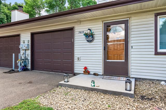 7819 85th Court N, Brooklyn Park, MN 55445