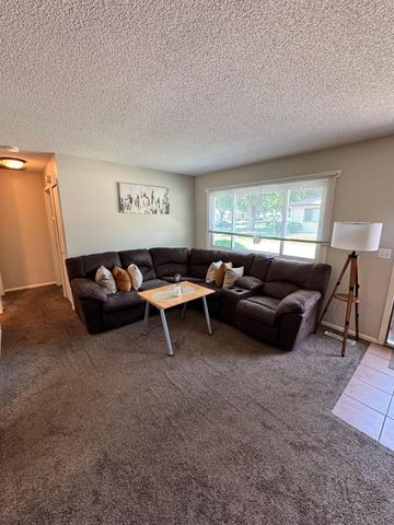 7819 85th Court N, Brooklyn Park, MN 55445