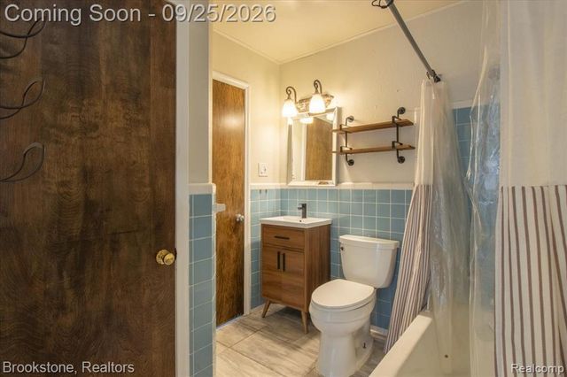9648 Cavell Street, Livonia, MI 48150
